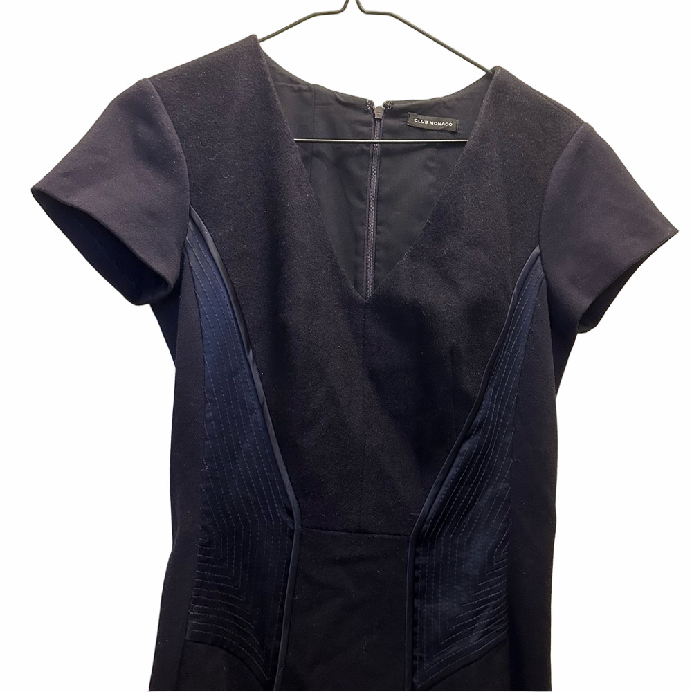 CLUB MONACO V-Neck Navy Blue Wool Dress Size Medium